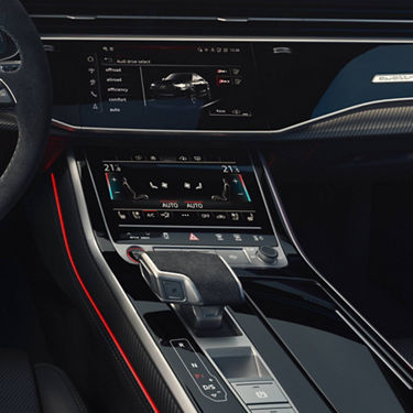 Audi RS Q8 performance interior