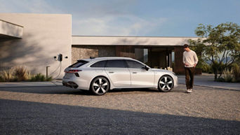 De nieuwe Audi A6 Avant e-hybrid quattro
