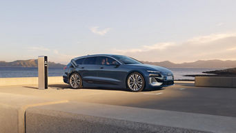 Audi S6 Avant e-tron à l’arrêt