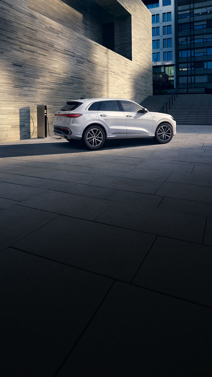 Audi Q5 SUV e-hybrid