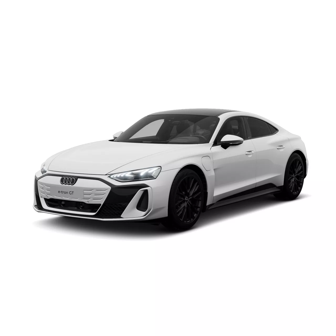 Weißer Audi e-tron GT schräg von vorne fotografiert