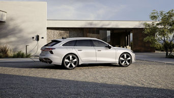 Foto de un Audi carga en casa 