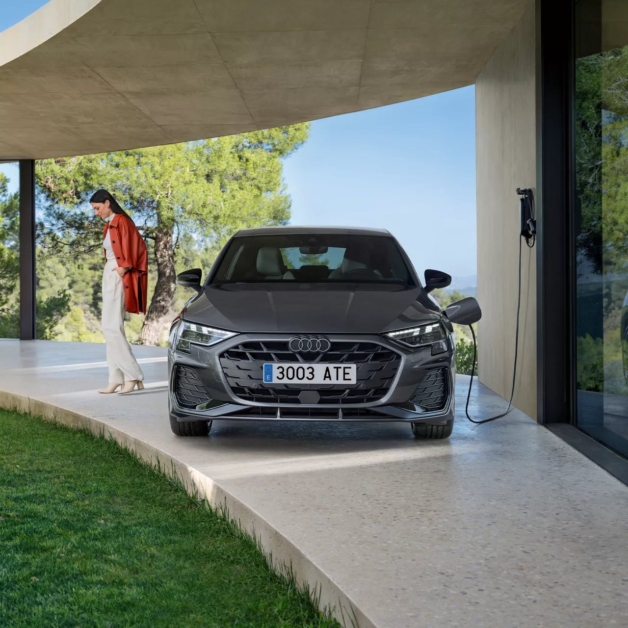 Foto de la oferta de renting de un Audi A3 Sportback TFSIe con Plan MOVES III incluido. 