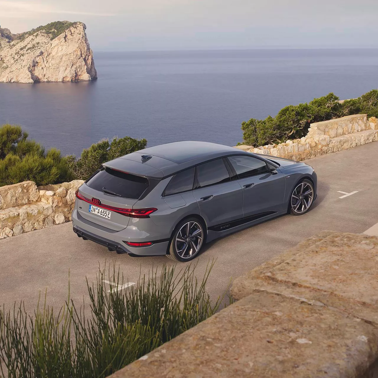 Foto del nuevo Audi A6 Avant e-tron.