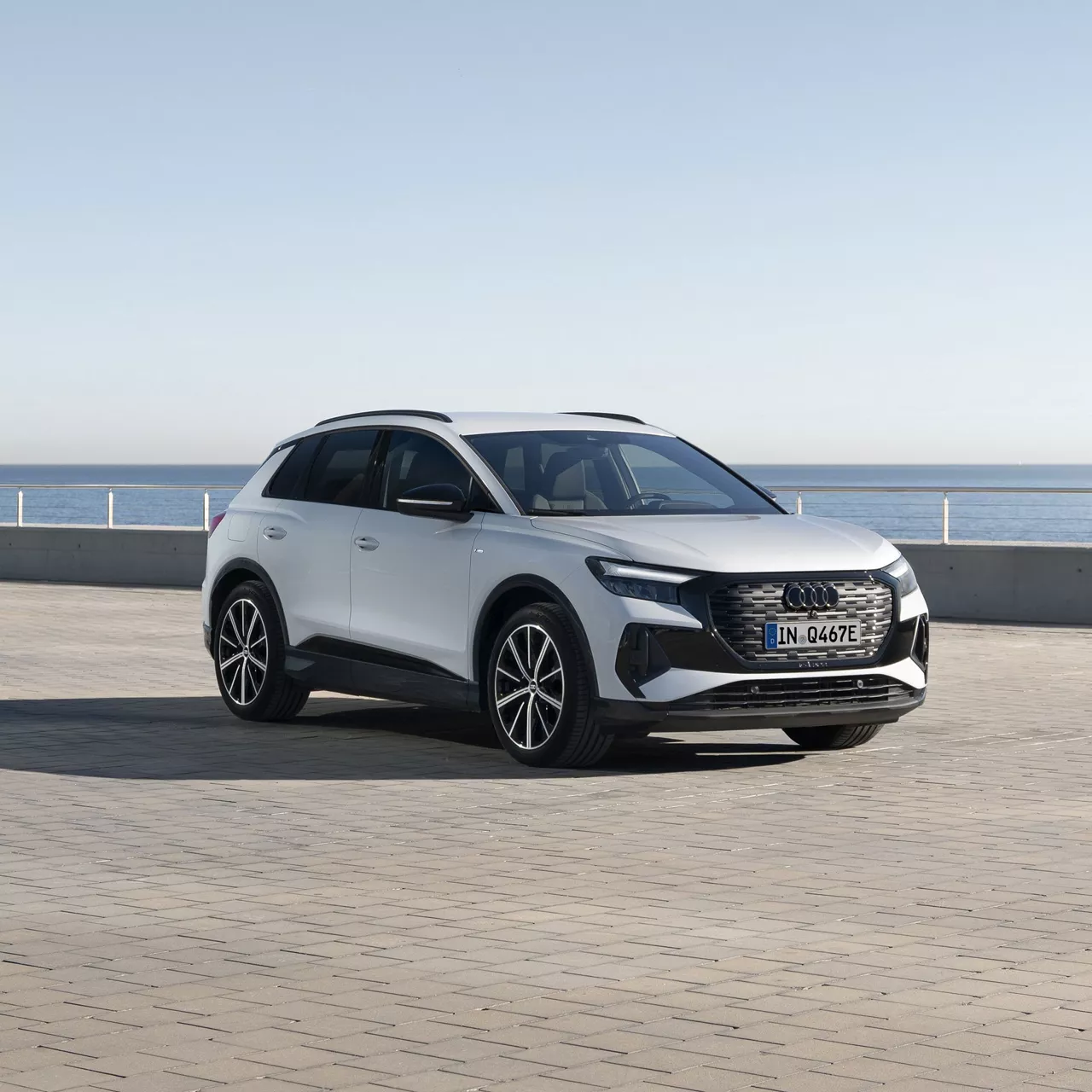 Foto de un Audi Q4 Advanced e-tron 100% eléctrico. 