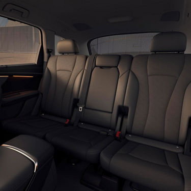 Foto de la oferta de un Audi Q7 SUV TFSIe, el SUV híbrido enchufable de siete plazas de la gama Superpremium de Audi. 