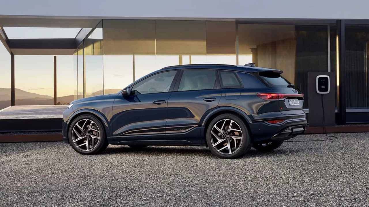 Foto de un Audi Q6 e-tron