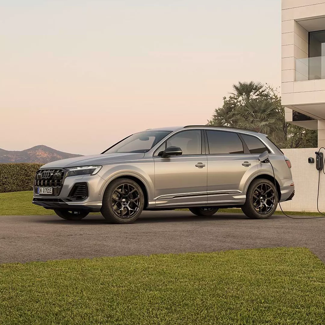 252 Audi Q7 TFSI e