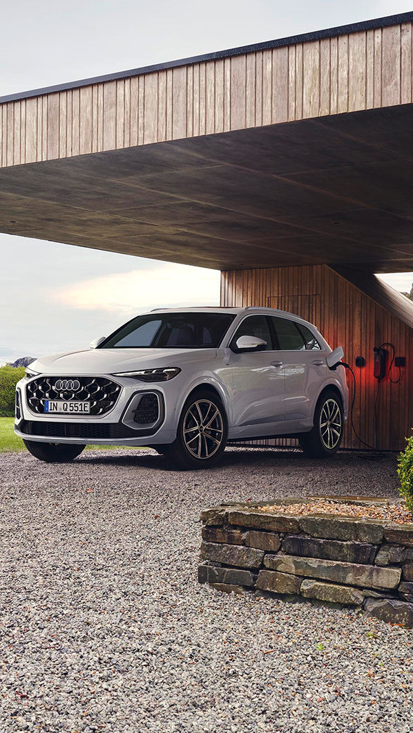 Vista frontale di Q5 e-hybrid