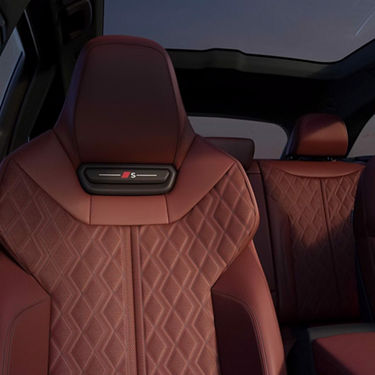 Audi S5 Avant フロントシート