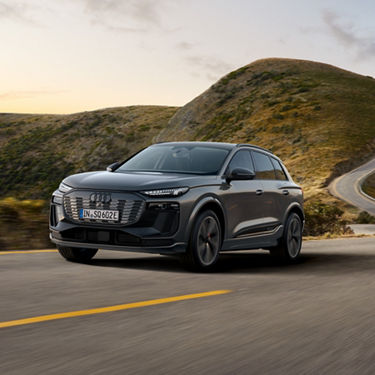 Audi SQ6 e-tron  優れたドライビングダイナミクスを創出