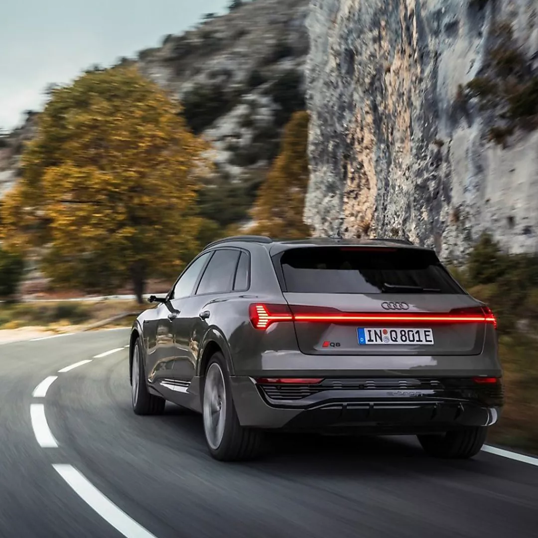 Q8 e-tron