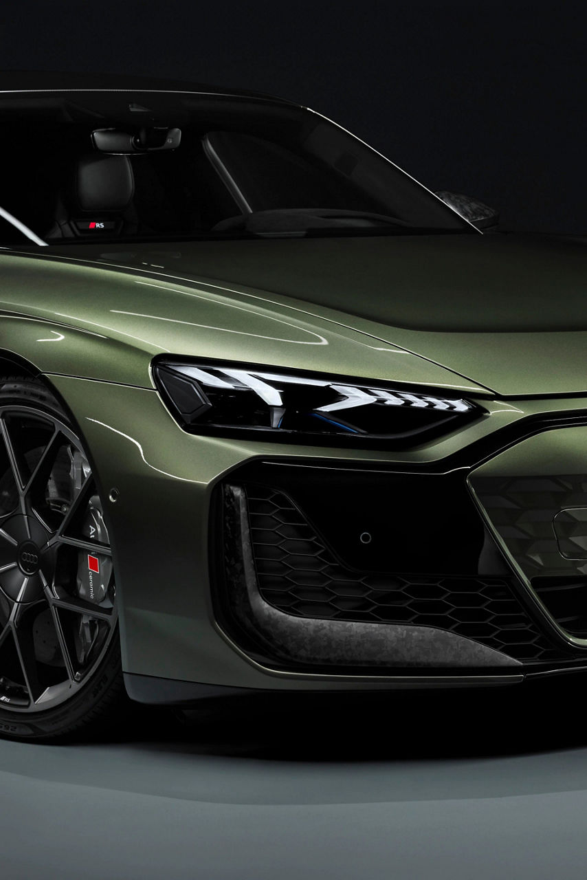 Przód Audi RS e-tron GT performance¹. 