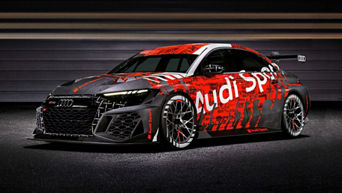 En Audi RS 3 med texten Audi sport på sidan.