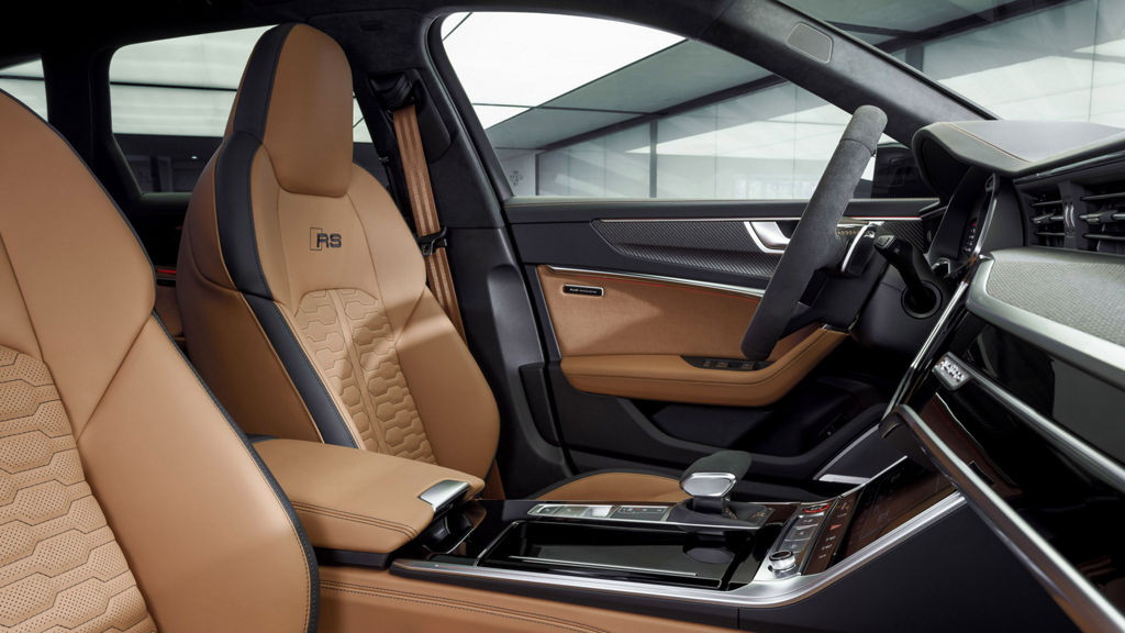 Der Audi RS 6 Avant und sein Innenraum in der Farbe Cognac.