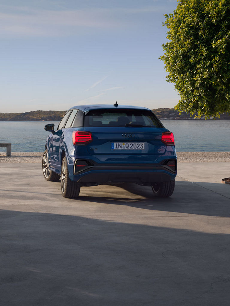 Audi Q2 seitliche Heckansicht