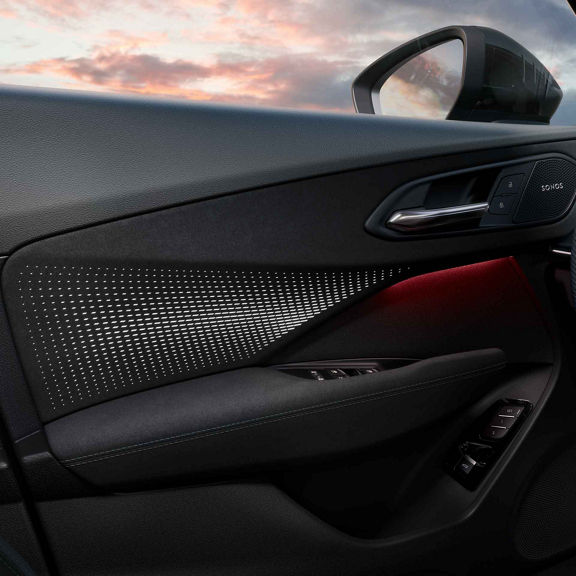 Audi Q3 SUV Interno Fanale ambiente/ Fanale anteriore