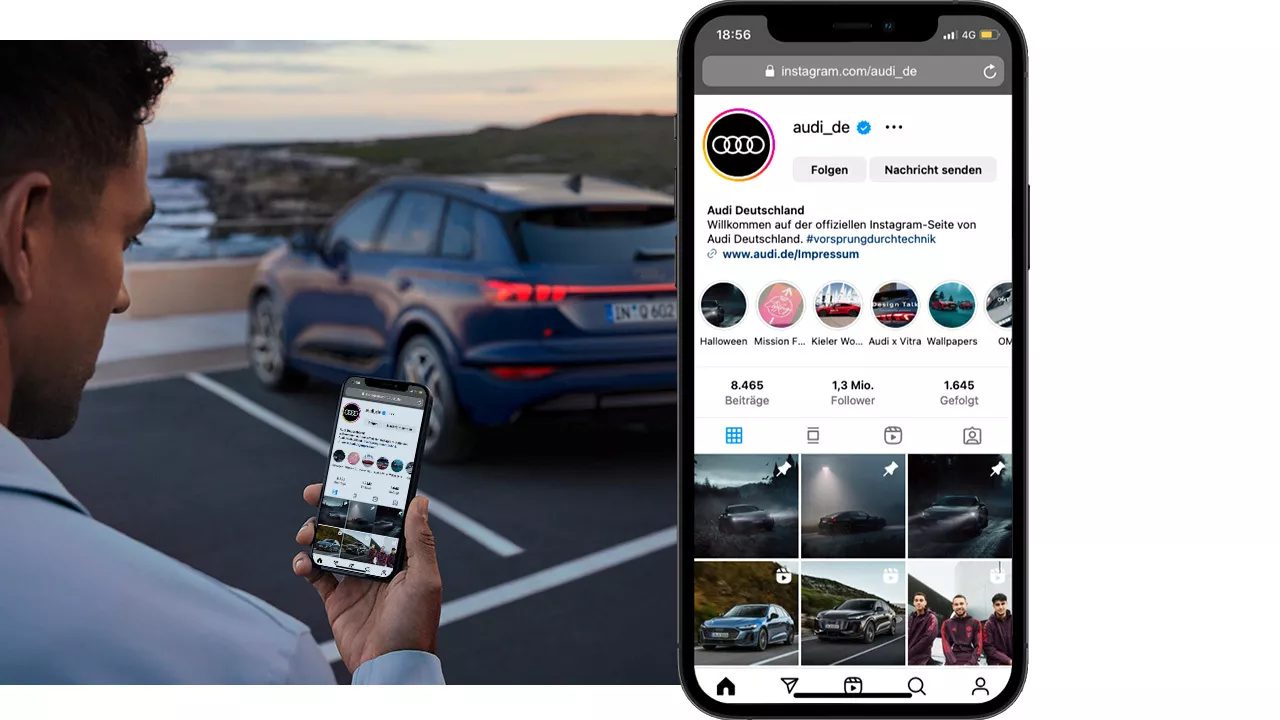 Ein Mann hält ein Smartphone in der Hand und schaut auf den Instagram Account von audi.de, im Hintergrund steht ein blaues Audi Modell auf einem Parkplatz, im Hintergrund befindet sich Wasser und Klippe. Rechts vom Bild ist ein Smartphone mit einem Instagram Screenshot der audi.de