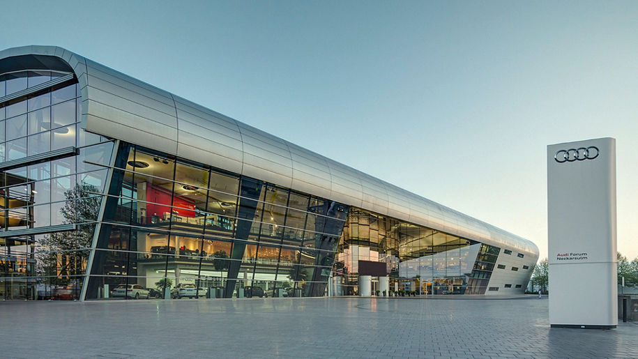 Außenansicht vom Audi Forum Neckarsulm