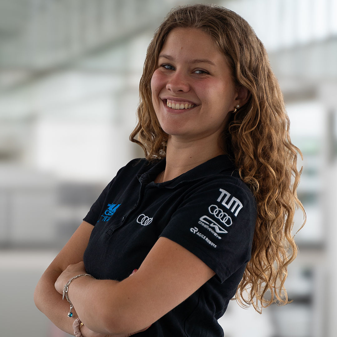 Malou Lostetter lacht in die Kamera