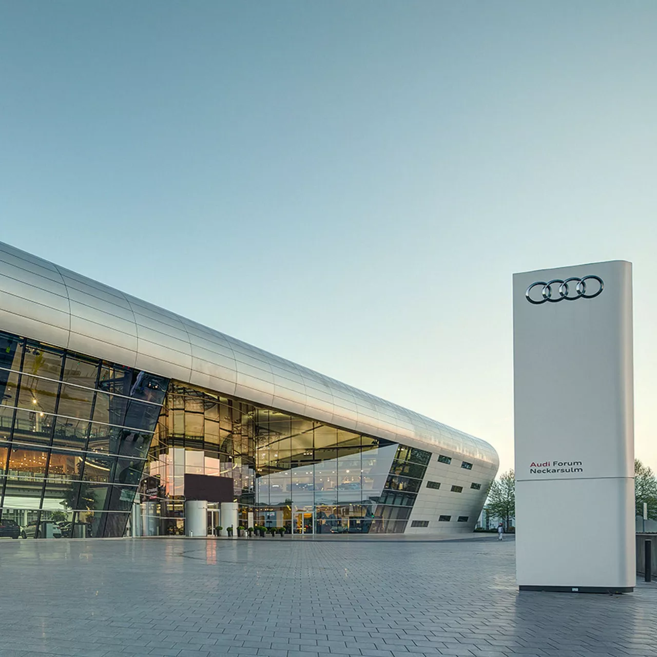 Außenansicht vom Audi Forum Neckarsulm