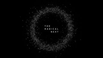 Animation eines funkelnden Rings in dessen Mitte die Worte ‚The Radical Next‘ stehen.