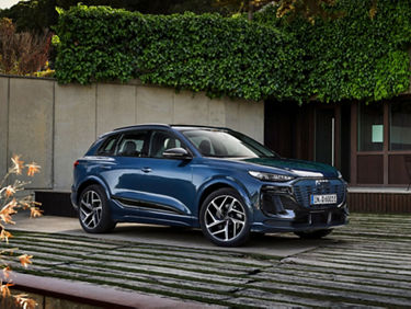 “The Audi Q6 e-tron* sets new standards in the interior as well.”