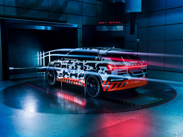To achieve a cw value of 0.28, the Audi engineers brought various aerodynamics measures into play.
