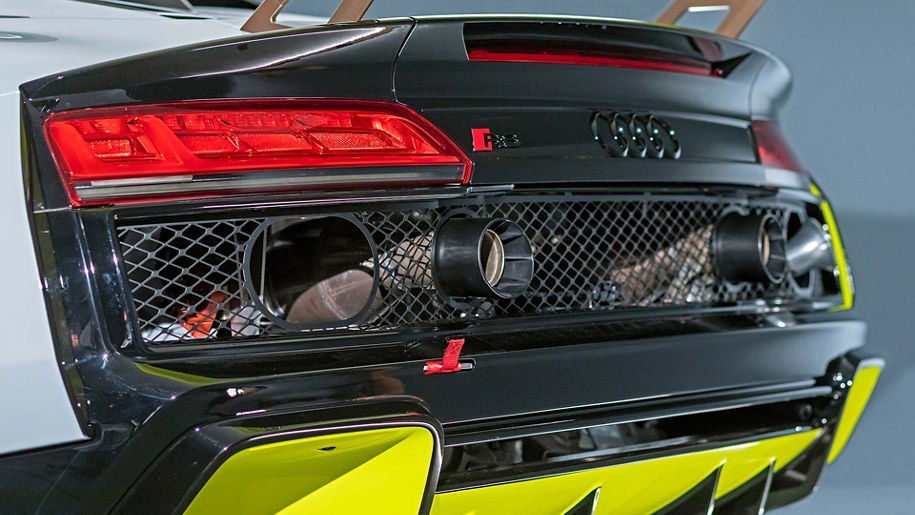 Audi R8 LMS GT2