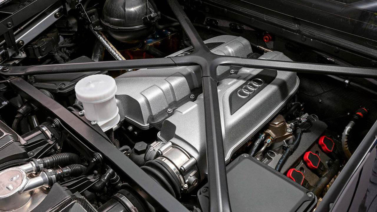 A picture showing the engine of the Audi R8 LMS GT4 race car.