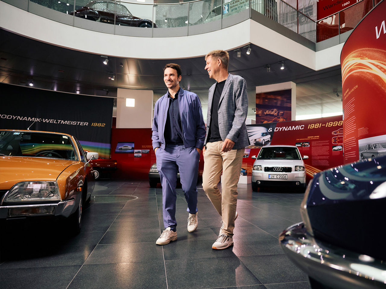 Felix Neureuther and Rüdiger Recknagel talk at the Audi museum mobile.