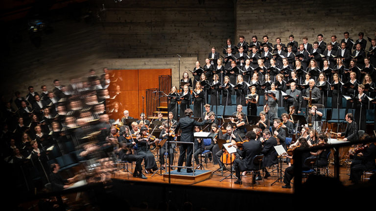 Eröffnungskonzert mit der Audi Jugendchorakademie und Le Cercle de l’Harmonie unter Leitung von Jérémie Rhorer