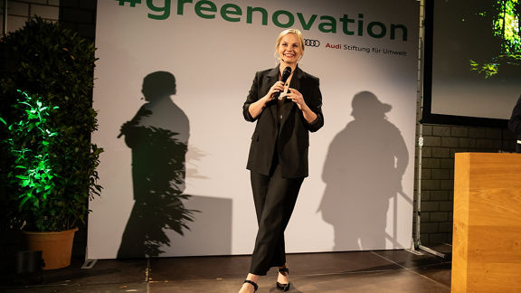 Speakerin auf der LTG24