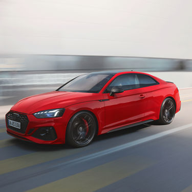 Audi RS 5 Coupe Front View