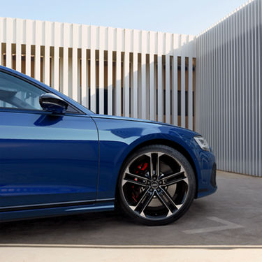 Audi S8