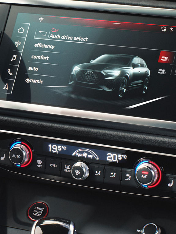 Audi RS Q3 Sportback MMI touch display