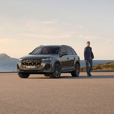 Audi SQ7 SUV front view