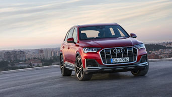 audi_Q7__1920x1080_260619.jpg
