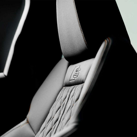 Audi Q4 e-tron Edition Swiss-Ski Sitze