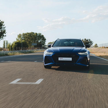 Foto de un modelo Audi Sport de Audi driving experience Performance 