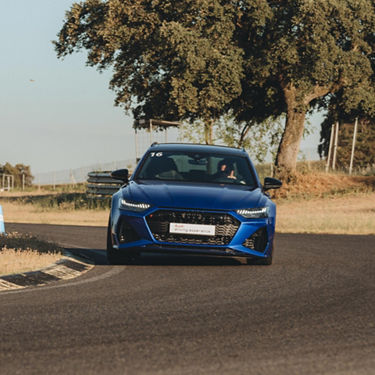 Foto de un modelo Audi Sport de Audi driving experience Training 