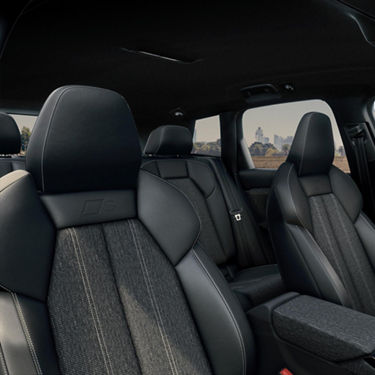 Foto de los asientos deportivos plus del Audi Q6 e-tron First Edition. 