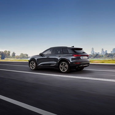 Foto del tren de rodaje deportivo del Audi Q6 e-tron First Edition. 