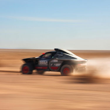 Foto del Audi RS Q e-tron que correrá en el Rally Dakar 2024. 