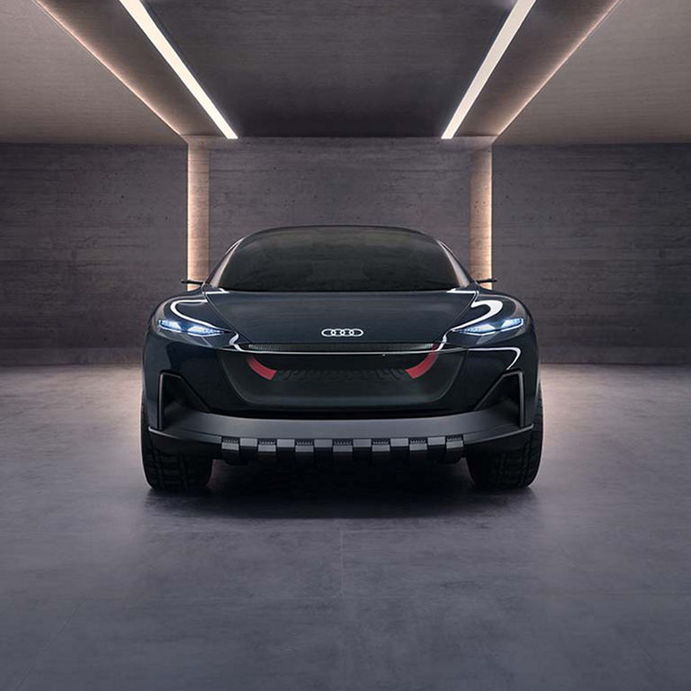 Foto de la parte frontal del nuevo concept car de Audi, el prototipo Audi activesphere concept. 
