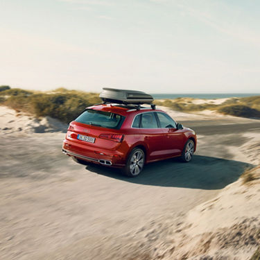 Foto del cambio de la correa de distribución de un Audi. 