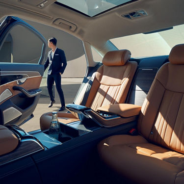 Foto del mantenimiento de la tapicería de cuero en un Servicio Oficial Audi. 