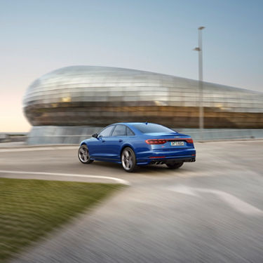 Audi S8