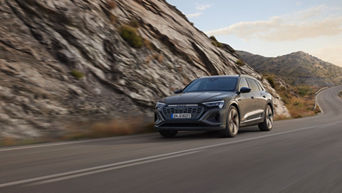 1920x1080_Audi_Q8_e_tron_header_batterie_vehicule_electrique_110123.jpg