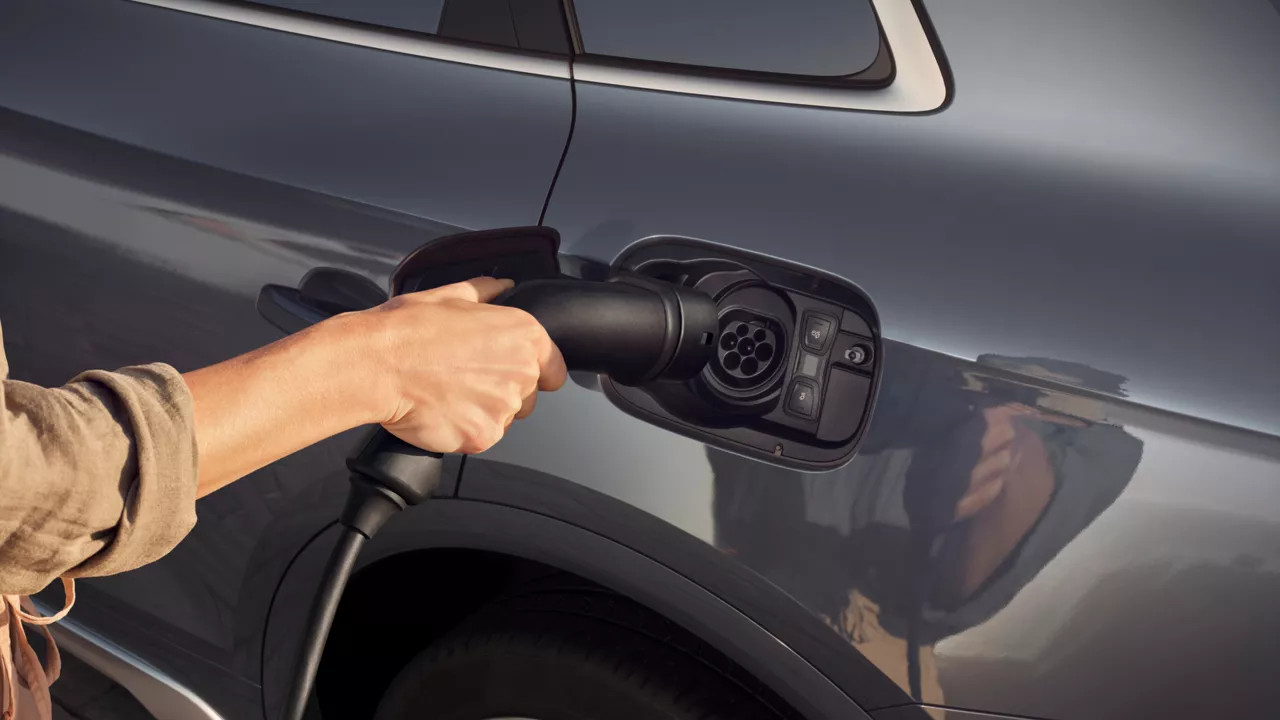 Q3 TFSIe charging